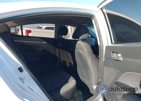 2020 Hyundai Elantra Sel z USA, uszkodzony, nr VIN 5NPD84LFXLH596503